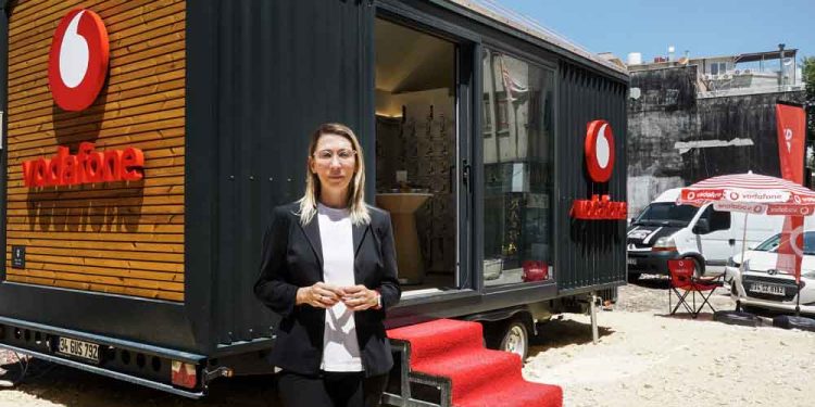 Vodafone Afet Bölgesine Tiny House Mağazalar Açıyor