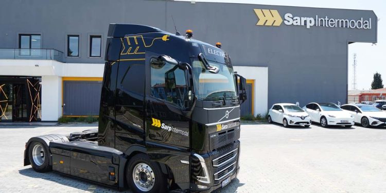 Yüzde Yüz Elektrikli Tır Türkiye Yollarında