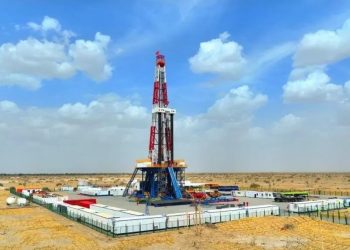 Çin Dünyanın Merkezine Doğru 10 Bin Km Kazmaya Başladı