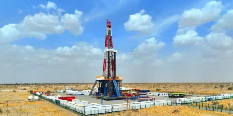Çin Dünyanın Merkezine Doğru 10 Bin Km Kazmaya Başladı