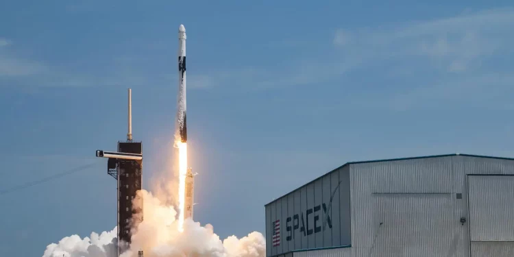 SpaceX ve NASA, Hackerların DEF CON Sırasında Sızmaya Çalışacakları Uyduyu Fırlattı
