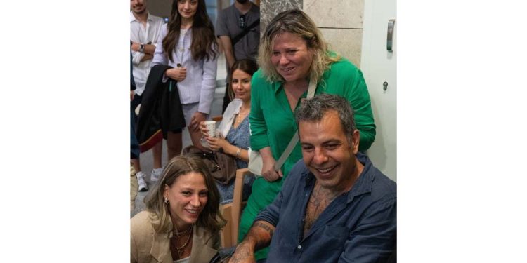 Başrolünde Serenay Sarıkaya’nın Yer Aldığı Ece Yörenç İmzalı Yeni Netflix Dizisi Kimler Geldi Kimler Geçti’nin Çekimlerine Başlandı