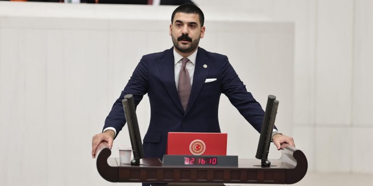 CHP’li Ali Gökçek PayPal’ın Akıbetini Meclis’e Taşıdı