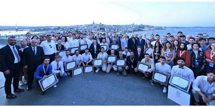 İTO Başkanı Avdagiç: “Yeni Çağın Alfabesi Dijitallik, Bu Alfabenin A’sı da Yazılım”