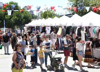 Kadıköy’de Yeniden Kullanım Pazarı Kuruldu