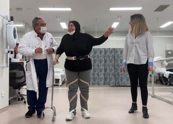 Yürüyemeyen Hasta, Robotik Tedavi Ve Sanal Oyunla Bağımsızlığına Kavuştu
