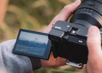 Sony Şimdiye Kadarki En Gelişmiş APS-C Kamerası A6700’ü ve Çok Yönlü Kompakt Shotgun Mikrofon ECM-M1’yi Kullanıcılarla Buluşturuyor