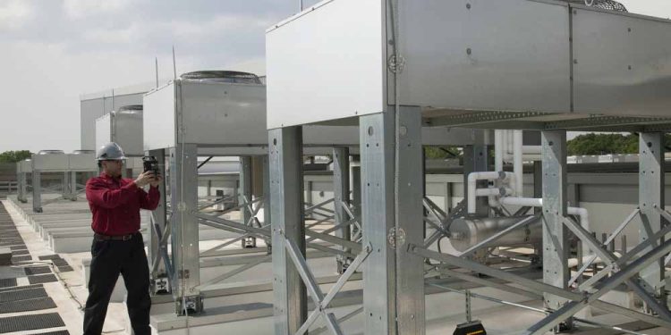 Vertiv, Aşırı Sıcaklar Sırasında Veri Merkezleri İçin Güncellenmiş Kılavuzunu Yayınladı