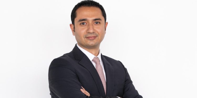 Açık Holding’in Yeni CFO’su Murat Küçükbayrak Oldu