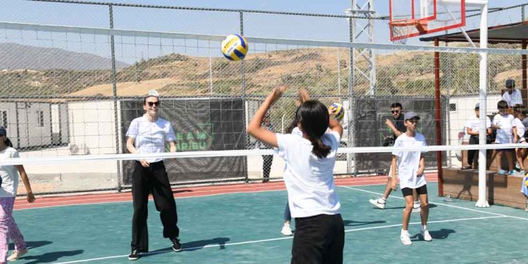 Team Paribu Ve İhtiyaç Haritası, Hatay’da 400 Çocuk Ve Gencin Faydalanacağı Spor Alanı İnşa Etti