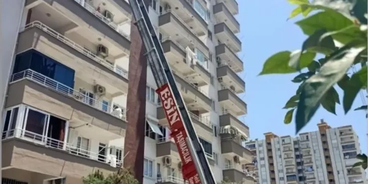 HepsiJet XL, Kapıdan Sığmayan Ürünleri Vinç İle Teslim Ediyor