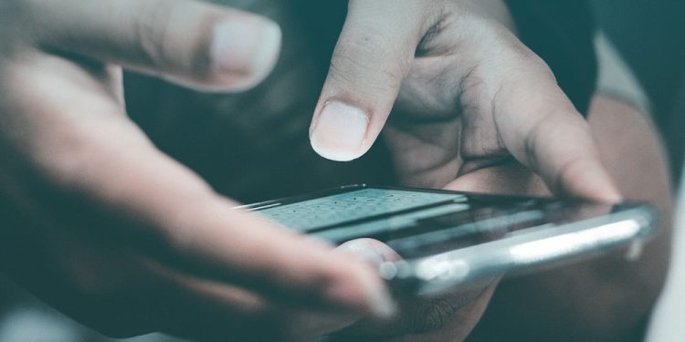 Binlerce Android Kullanıcısı Casus Yazılım Kurbanı