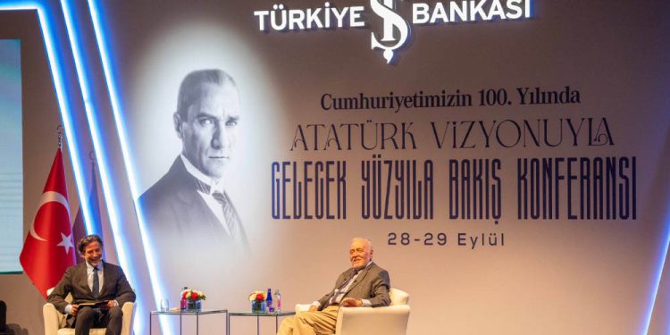 İş Bankası’nın Uluslararası Atatürk Konferansı Devam Ediyor