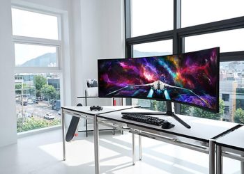 Samsung Electronics Dual UHD Oyun Monitörünü Tanıttı