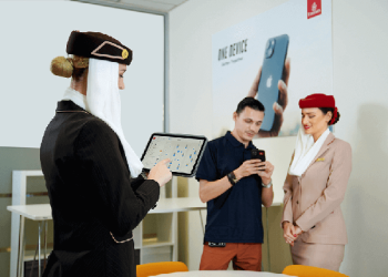 Emirates, Uçak İçi Hizmetleri Geliştirmek İçin Kabin Ekibine 20.000 Apple Ürünü Sağlıyor