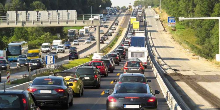 Şehirlerin Trafik Sorunlarının Çözümü Dijital İkiz Teknolojisinden Geçiyor