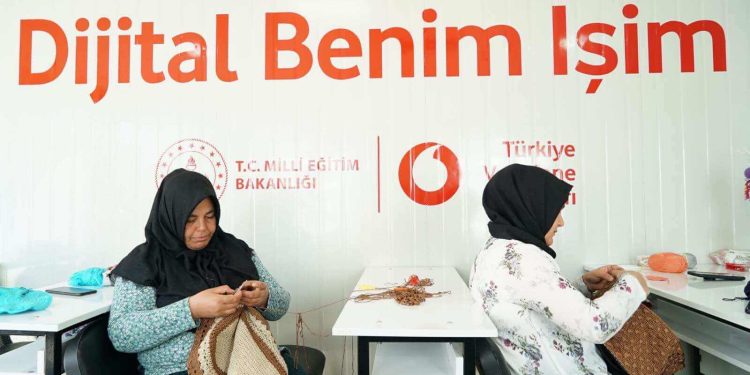 Depremzede Kadınlar “Dijital Benim İşim” Projesi İle Dijital Hayata Adım Atacak
