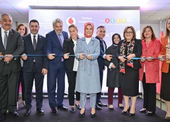 Türkiye Vodafone Vakfı Ve Anne Çocuk Eğitim Vakfı, Afet Bölgesine Desteğini Sürdürüyor