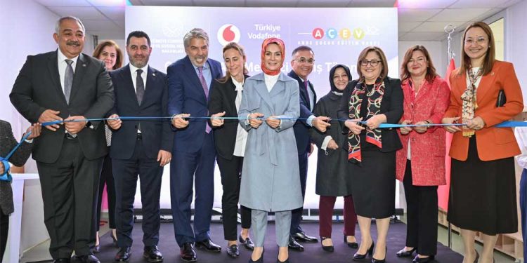 Türkiye Vodafone Vakfı Ve Anne Çocuk Eğitim Vakfı, Afet Bölgesine Desteğini Sürdürüyor