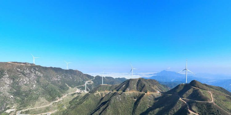 Çin’in Yenilenebilir Enerji Kapasitesinde Yüzde 93 Artış