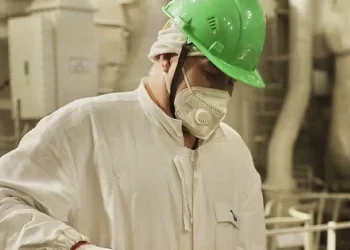 Dünyanın Tek Yüzer Nükleer Güç Santraline ilk Yakıt İkmaline Başlandı