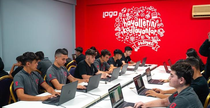 Logo Yazılım’dan Antalya Ticaret Borsası Mesleki ve Teknik Anadolu Lisesi’ne Bilgisayar Laboratuvarı