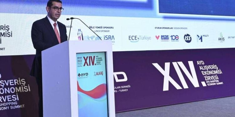 Yurdaer Kahraman: “En Büyük Hedeflerden Biri Yabancı Yatırımcıyı Türkiye’de Tutabilmek”