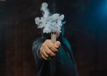 Elektronik Sigaralar Astım Riskini 2 Kat Artırıyor