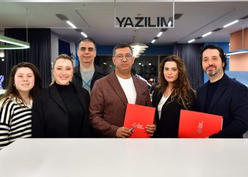 “Tasarım Fabrikası” Üretmeye Devam Ediyor