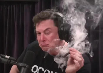 Elon Musk’ın 6 Yıl Önceki Tweeti Uyuşturucu Kullanımı İddiasına Temel Olmuş