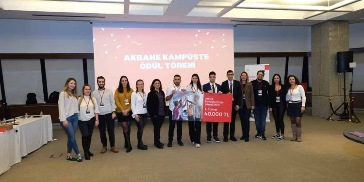 Akbank Kampüste Programı Gençlerin, Teknolojiyle Hayata Değer Katan Fikirlerini Ödüllendirdi