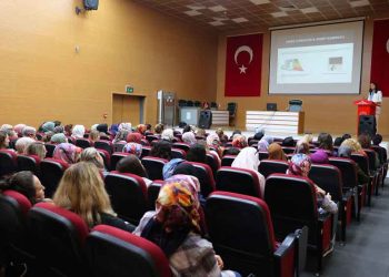 Uludağ Elektrik Enerji Danışmanım Projesi İle Tüketicilere Tasarruf Bilinci Aşılıyor