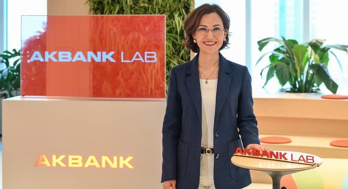Akbank LAB, yenilenen inovasyon merkezini Girişimcilik Haftası’nda açtı.