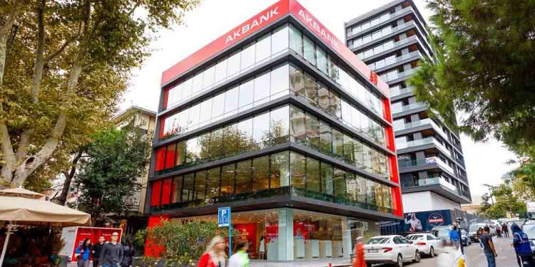 Akbank VikiMaraton’da “İş Hayatında Kadın” İçerikleri Mercek Altına Alınacak