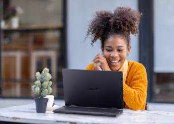 ASUS Yenilenen ExpertBook B3 Flip’i (B3402FVA) Tanıttı