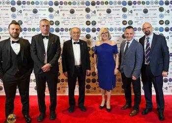 Kendi Kendini Programlayan Düşük Enerji İle Çalışan Nöromorfik Bilgisayarlar Geliyor