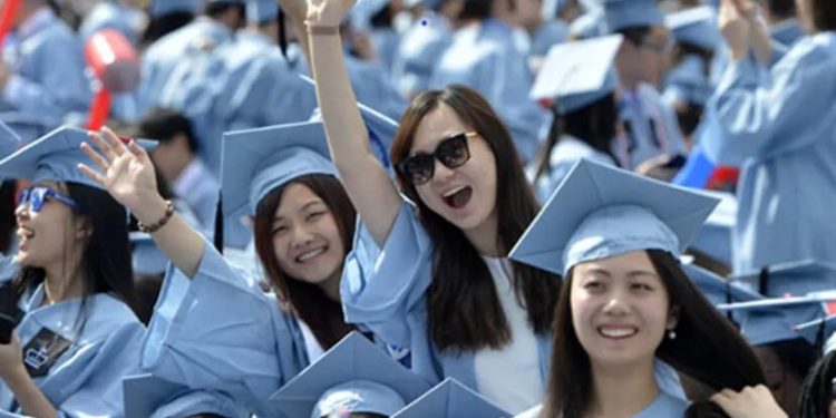 Çin’deki Üniversite Öğrencisi Sayısı 47, 6 milyonu Geçti