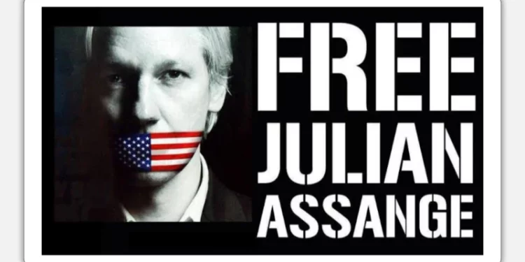 Julian Assange’ın ABD’ye İade Edilme Olayı Askıya Alındı