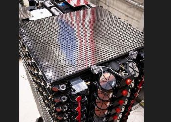 SpaceX, Uzay İçi İletişimi Hızlandıran Uydu Lazer Bağlantıları Satacak