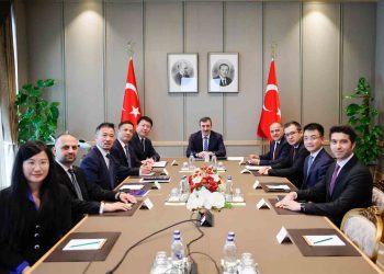 Cumhurbaşkanı Yardımcısı Cevdet Yılmaz Huawei Heyetini Kabul Etti