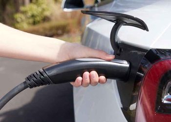 “Elektrikli Araçlarda Rüzgârı Tüketici Belirliyor”