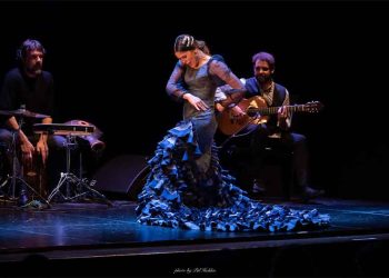İstanbul Dansa Davet Ediyor