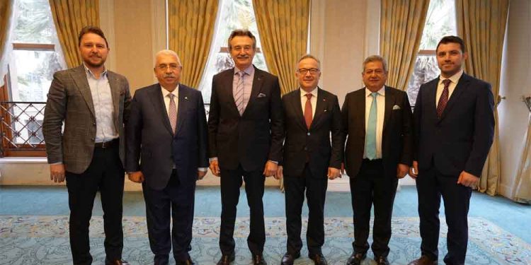 Kürşad Tüzmen: “Turquality İle Türkiye’nin Koşan Atlarını Mahmuzlayarak İhracat Yarışındaki Firmaları Hızlandıracağız”