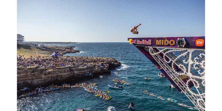 Red Bull Cliff Diving 15 Yıl Aradan Sonra Yeniden Türkiye’de