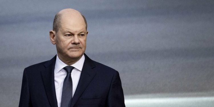 Almanya Başbakanı Scholz’dan Çinli Otomobil Üreticilerine Çağrı