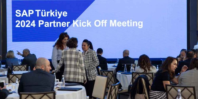 SAP Türkiye Ve İş Ortakları ile Yıllık Değerlendirme Toplantısı Yaptı