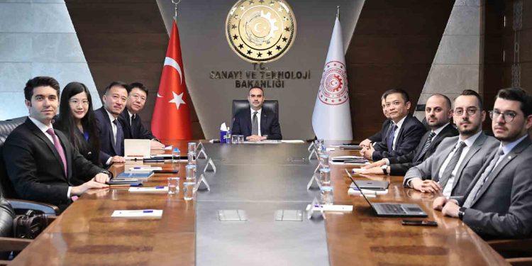 Sanayi Ve Teknoloji Bakanı Mehmet Fatih Kacır Huawei Heyetini Kabul Etti
