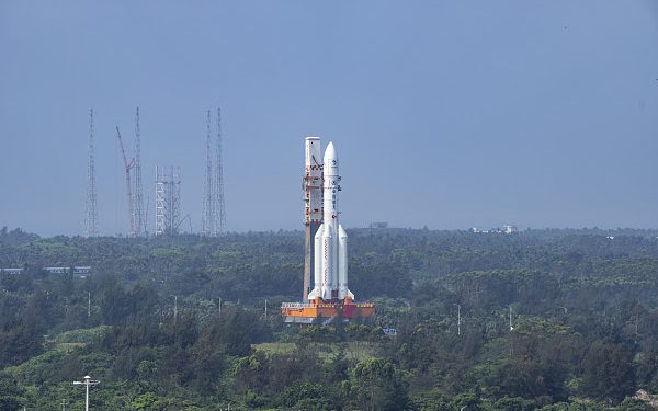 Chang’e-6, Ay’ın Karanlık Tarafından Dünya’ya İlk Örnekleri Getirecek