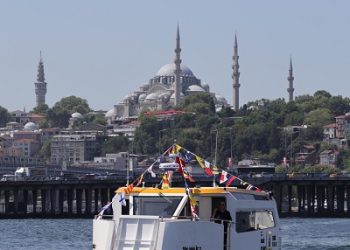 Tarihi Tersane’den İstanbul’a Yeni Hediye: Deniz Dolmuş