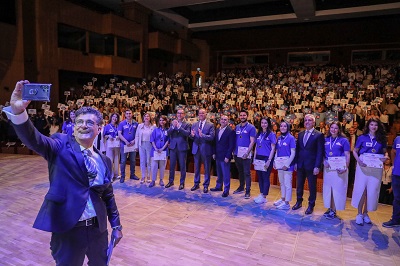 İBB Akademi’nin Düzenlediği “Genç Yetenek Gelişim Programı” Yeni Mezunlarını Verdi